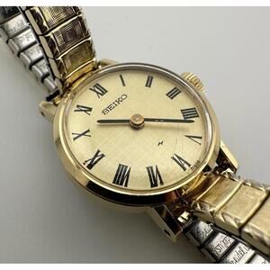 Vintage Seiko Women’s Automatic Watch Gold Roman Dial Petite 1970s